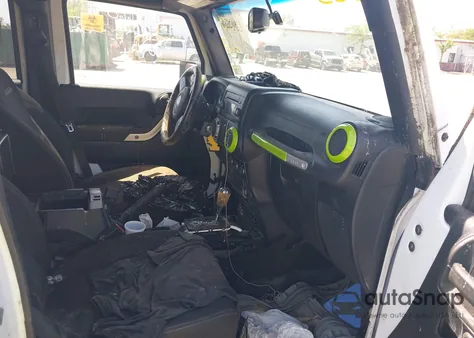 2016 Jeep Wrangler Unlimited Sahara from USA, damaged, VIN 1C4BJWEG5GL291523